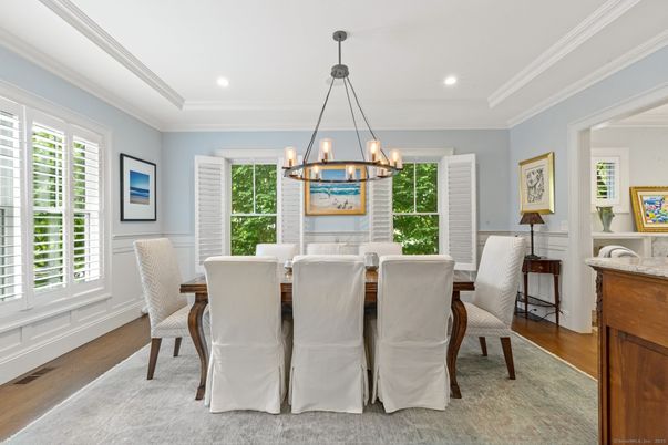 Chandelier, Dining room, Interior, Pendant Lights, Recessed Lighting, Wood Texture Flooring