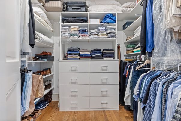 Interior, Walk-in Closets, Wood Texture Flooring