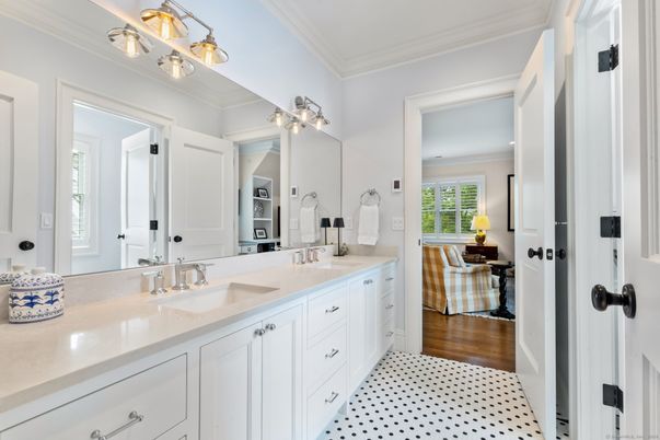 Bathroom, Dual Sink Vanities, Interior, Wood Texture Flooring