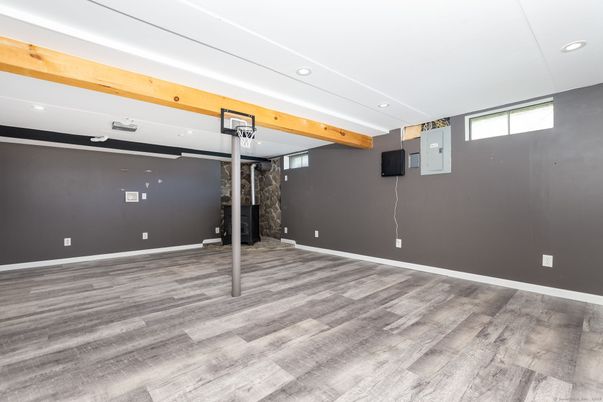 Empty room, Interior, Recessed Lighting, Wooden Beams, Wood Texture Flooring