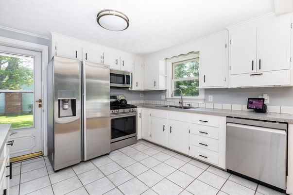 Interior, Kitchen, Stainless Steel Appliances