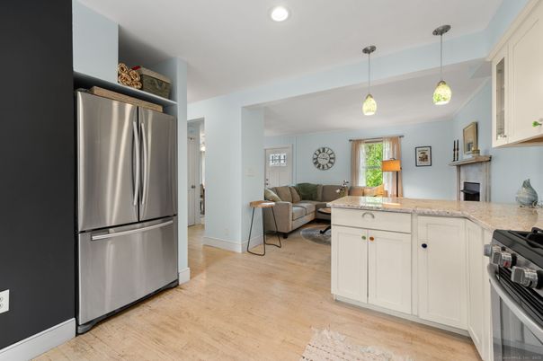 Interior, Kitchen, Living room, Pendant Lights, Recessed Lighting, Stainless Steel Appliances, Wood Texture Flooring