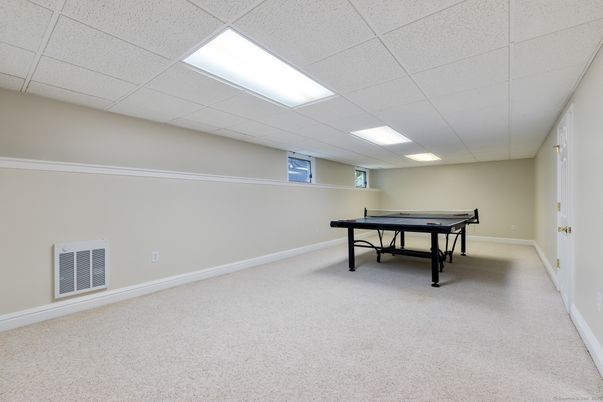 Game Room, Interior, Recessed Lighting