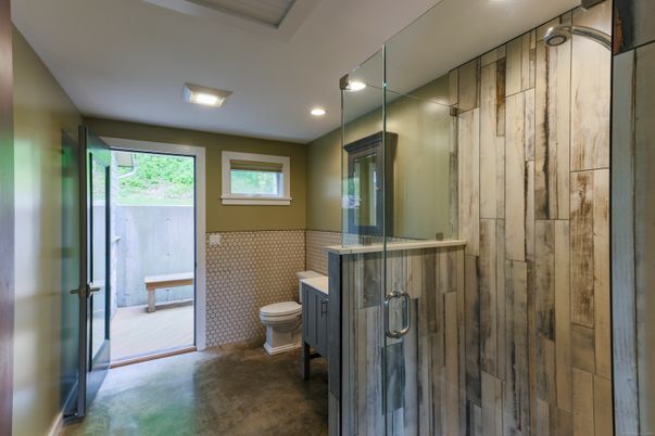 Bathroom, Interior, Recessed Lighting