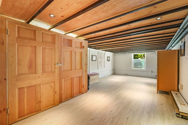 Empty room, Interior, Recessed Lighting, Wooden Beams, Wooden Ceilings, Wood Texture Flooring