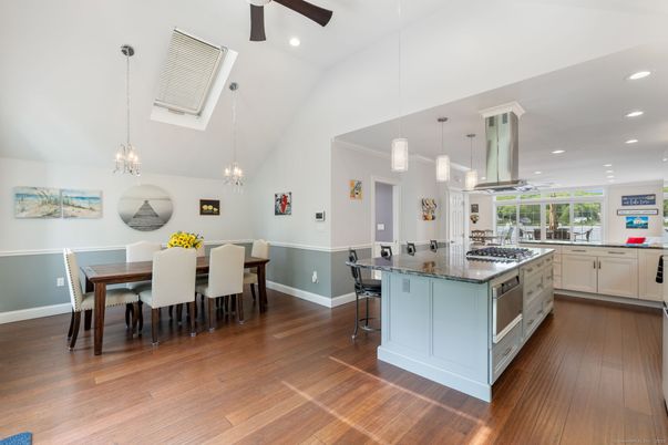 Dining room, Interior, Kitchen, Pendant Lights, Recessed Lighting, Wood Texture Flooring