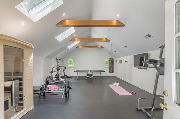 Fitness Equipment, Interior, Recessed Lighting, Wooden Beams