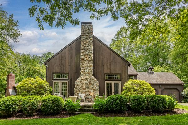 Detached Garage, Exterior, Facade, None