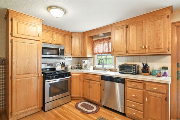 Interior, Kitchen, Stainless Steel Appliances, Wood Texture Flooring