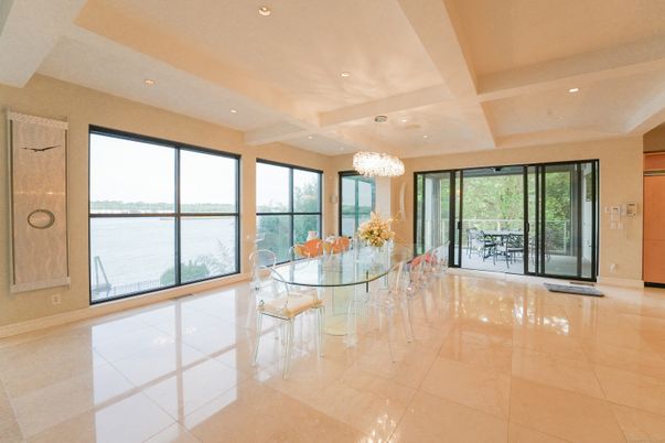 Chandelier, Dining room, Interior, Recessed Lighting, Water