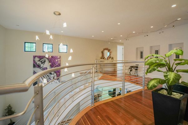 Interior, Pendant Lights, Recessed Lighting, Wood Texture Flooring