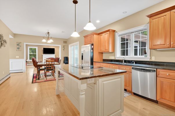 Dining room, Interior, Kitchen, Pendant Lights, Recessed Lighting, Wood Texture Flooring