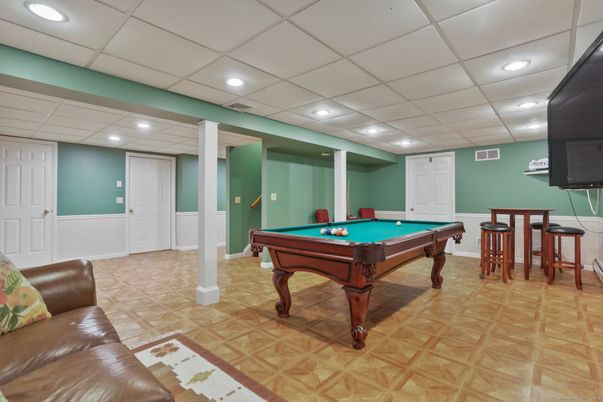 Billiard Table, Game Room, Interior, Recessed Lighting