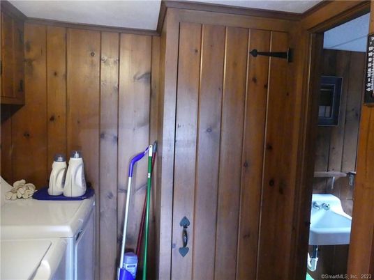 Interior, Washer, Wooden Walls