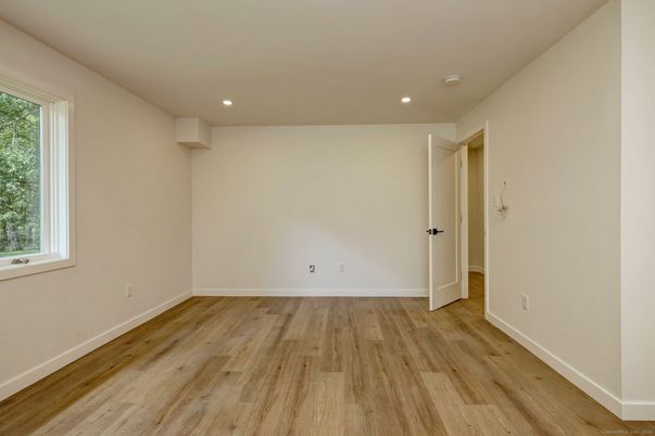 Empty room, Interior, Recessed Lighting, Wood Texture Flooring