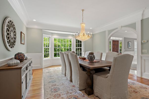 Chandelier, Dining room, Interior, Recessed Lighting, Wood Texture Flooring