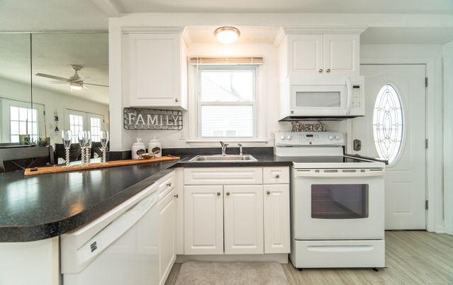 Interior, Kitchen, Wood Texture Flooring