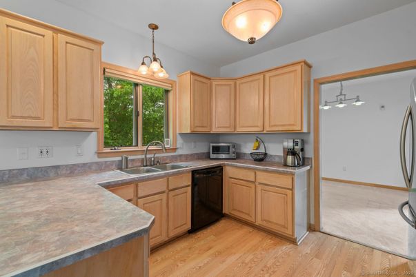 Interior, Kitchen, Pendant Lights, Wood Texture Flooring