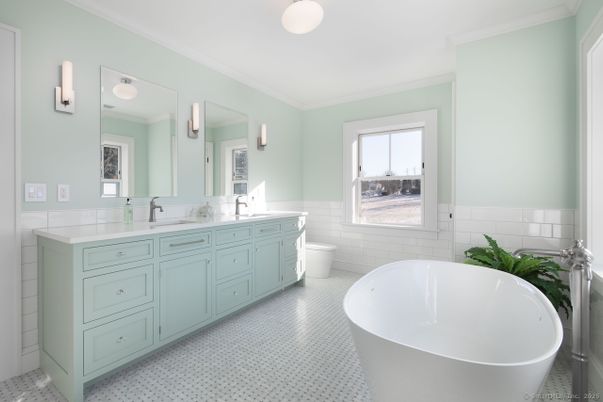 Bathroom, Dual Sink Vanities, Free Standing Baths, Interior
