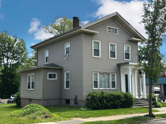 Exterior, Facade, American Foursquare