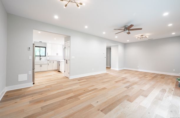 Empty room, Interior, Recessed Lighting, Wood Texture Flooring