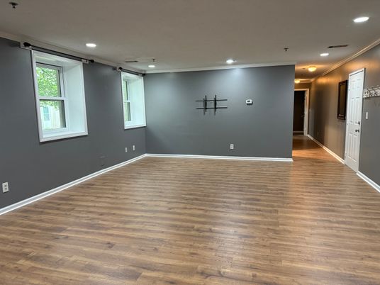 Empty room, Interior, Recessed Lighting, Wood Texture Flooring