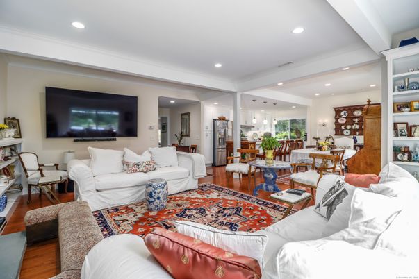 Dining room, Interior, Living room, Pendant Lights, Recessed Lighting, Wood Texture Flooring