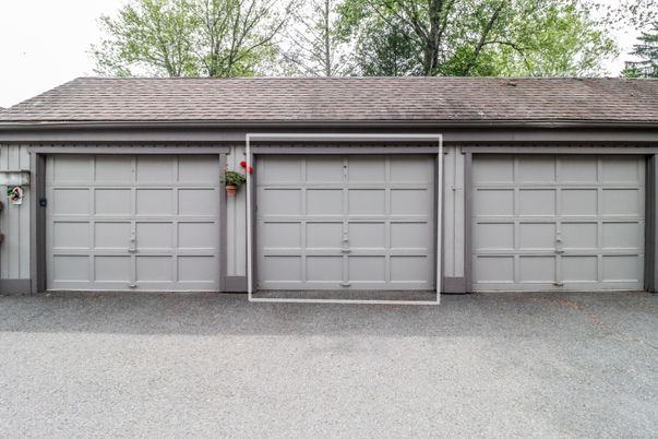 Detached Garage, Exterior