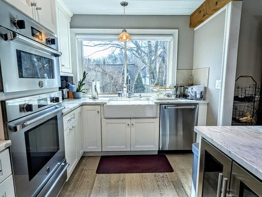 Interior, Kitchen, Pendant Lights, Stainless Steel Appliances