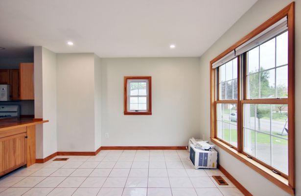 Empty room, Interior, Marble, Recessed Lighting