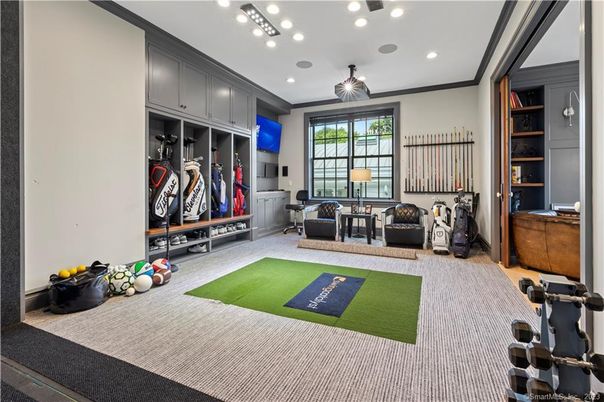 Fitness Equipment, Interior, Recessed Lighting