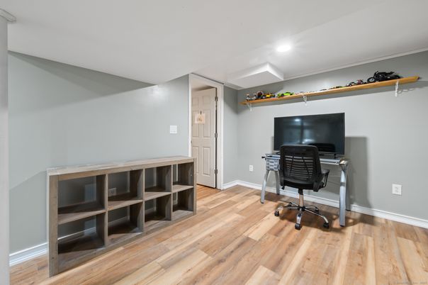 Home Office, Interior, Recessed Lighting, Wood Texture Flooring