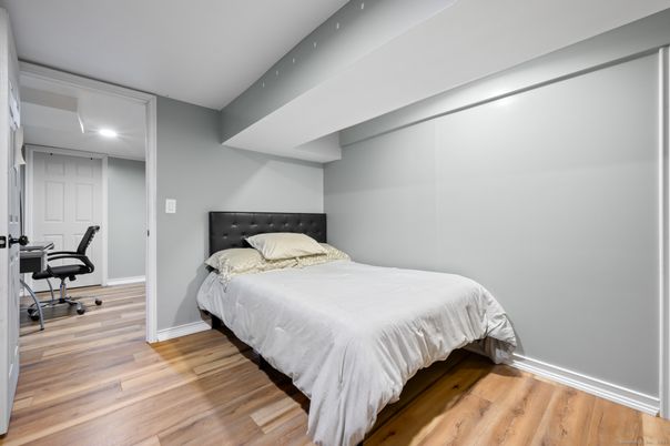 Bedroom, Home Office, Interior, Recessed Lighting, Wood Texture Flooring