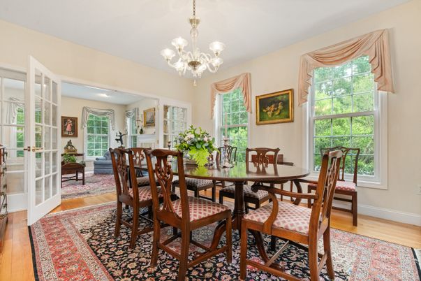 Chandelier, Dining room, Interior, Recessed Lighting, Wood Texture Flooring