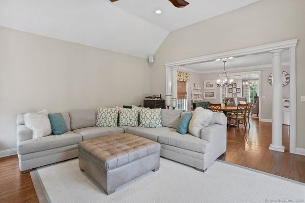 Chandelier, Dining room, Interior, Living room, Recessed Lighting, Wood Texture Flooring