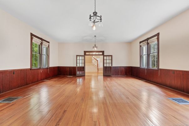 Empty room, Interior, Pendant Lights, Wood Texture Flooring