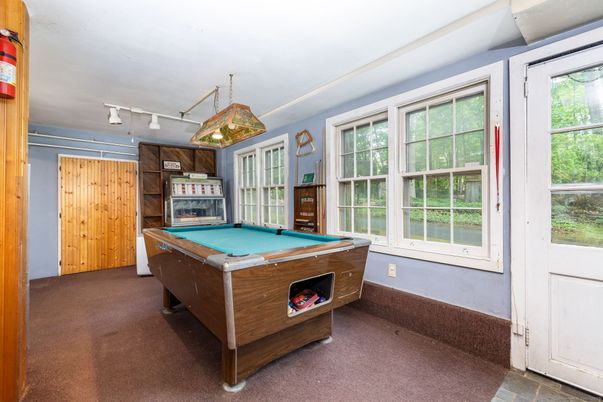 Billiard Table, Game Room, Interior