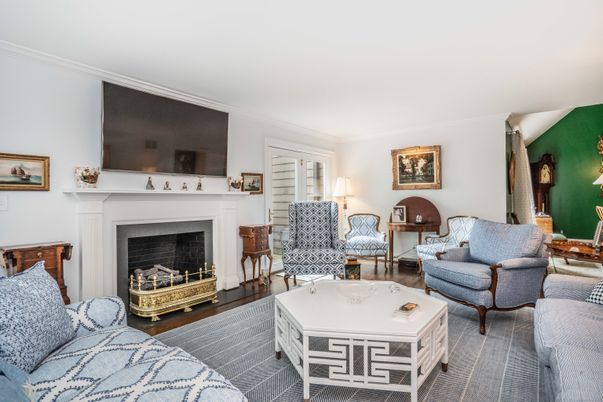 Fireplace, Interior, Living room