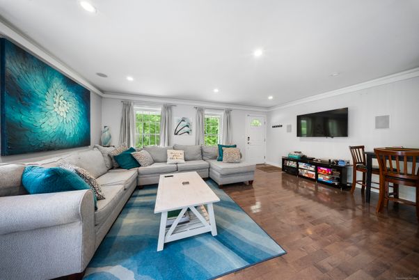 Interior, Living room, Recessed Lighting, Wood Texture Flooring