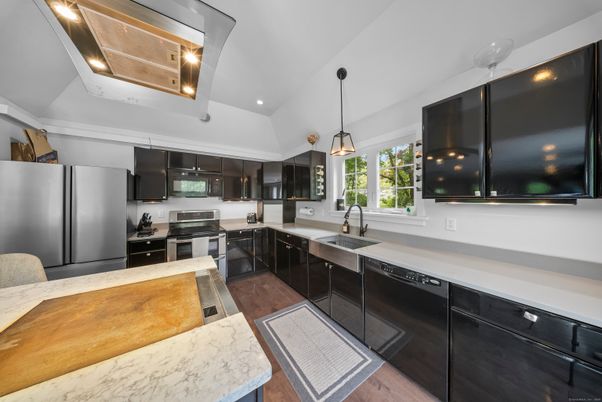 Interior, Kitchen, Pendant Lights, Recessed Lighting, Stainless Steel Appliances