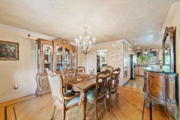 Chandelier, Dining room, Interior, Recessed Lighting, Wood Texture Flooring
