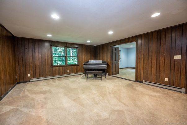 Empty room, Interior, Piano, Recessed Lighting, Wooden Walls
