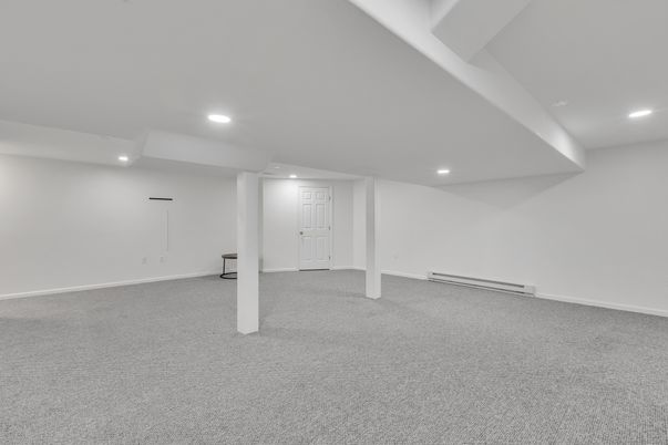 Empty room, Interior, Recessed Lighting