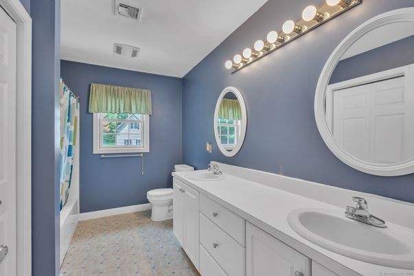 Bathroom, Dual Sink Vanities, Interior