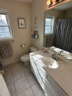 Bathroom, Dual Sink Vanities, Interior