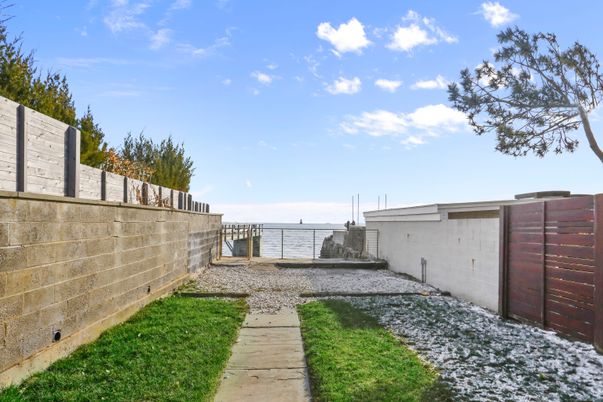 Backyard, Exterior, Water