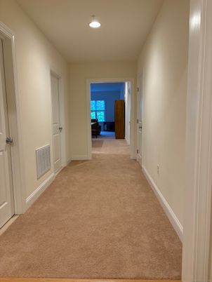 Empty room, Interior, Recessed Lighting