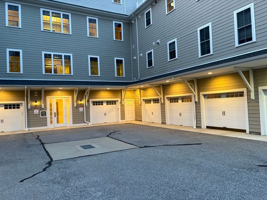 Attached, Exterior, Facade, Rowhouse