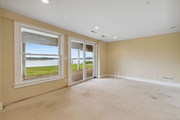 Empty room, Interior, Recessed Lighting, Water