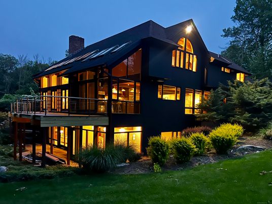 Exterior, Facade, Solar Panels, Modern